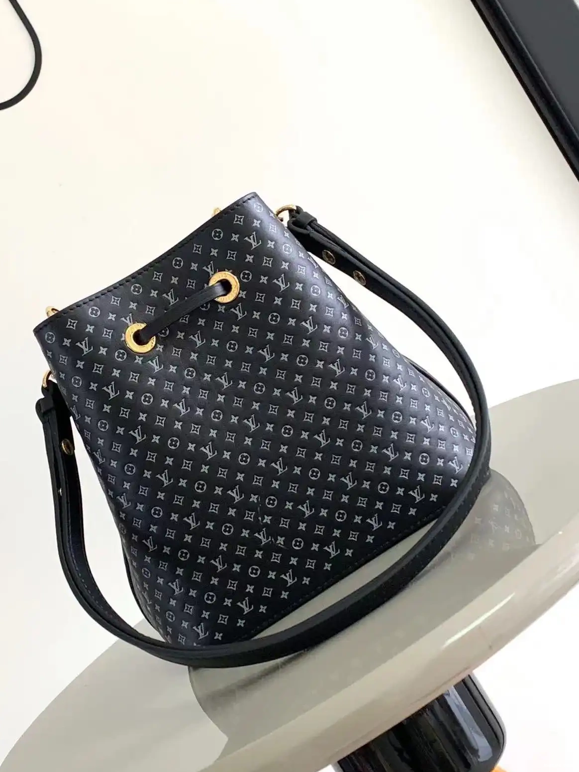 LOUIS VUITTON BB NÉONOÉ 0514